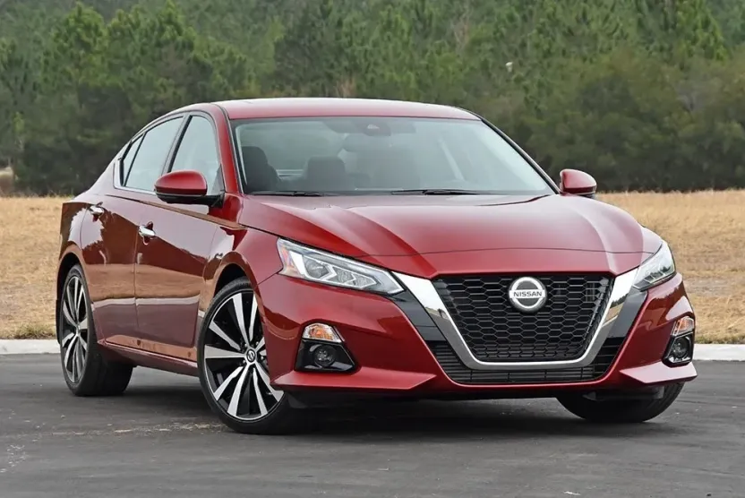 2020 Nissan Altima 2.5 Platinum photo 1