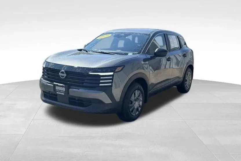 2025 Nissan Kicks S photo 1
