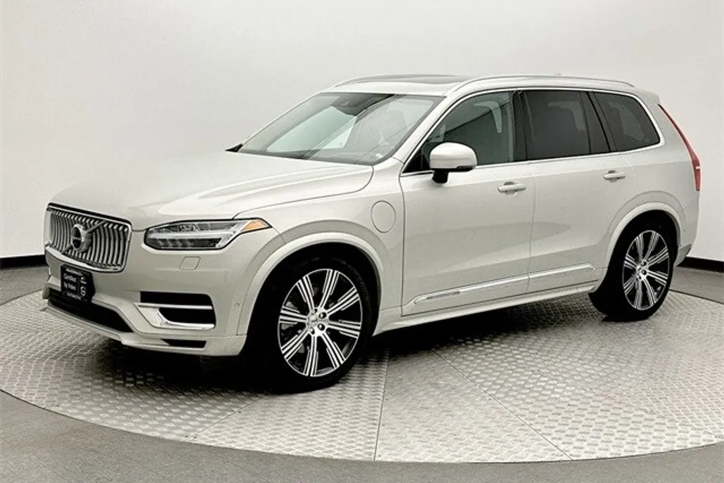 2022 Volvo XC90 Recharge T8 Inscription photo 1
