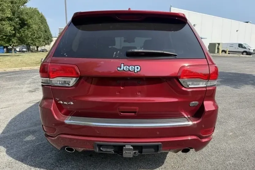 2015 Jeep Grand Cherokee Overland photo 1