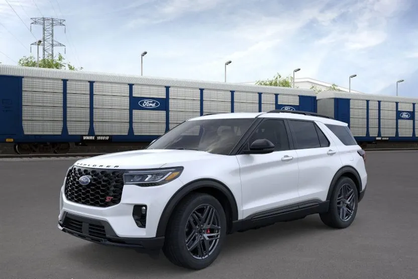 2025 Ford Explorer ST photo 1
