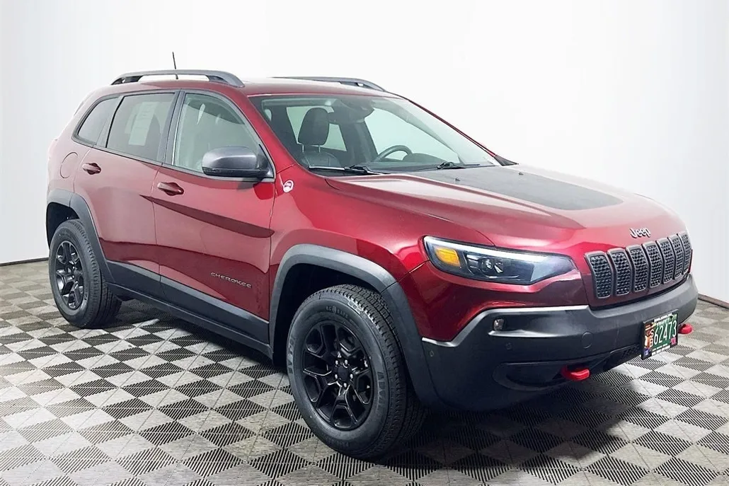 2019 Jeep Cherokee Trailhawk photo 1