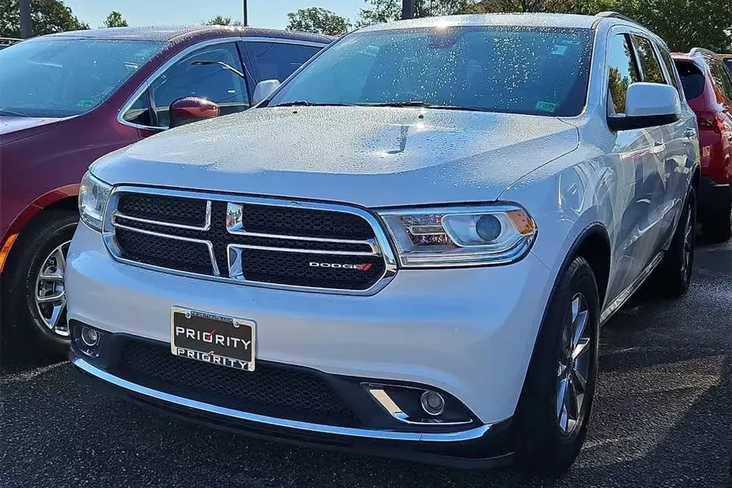 2017 Dodge Durango SXT photo 1