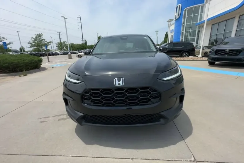 2026 Honda HR-V LX photo 1