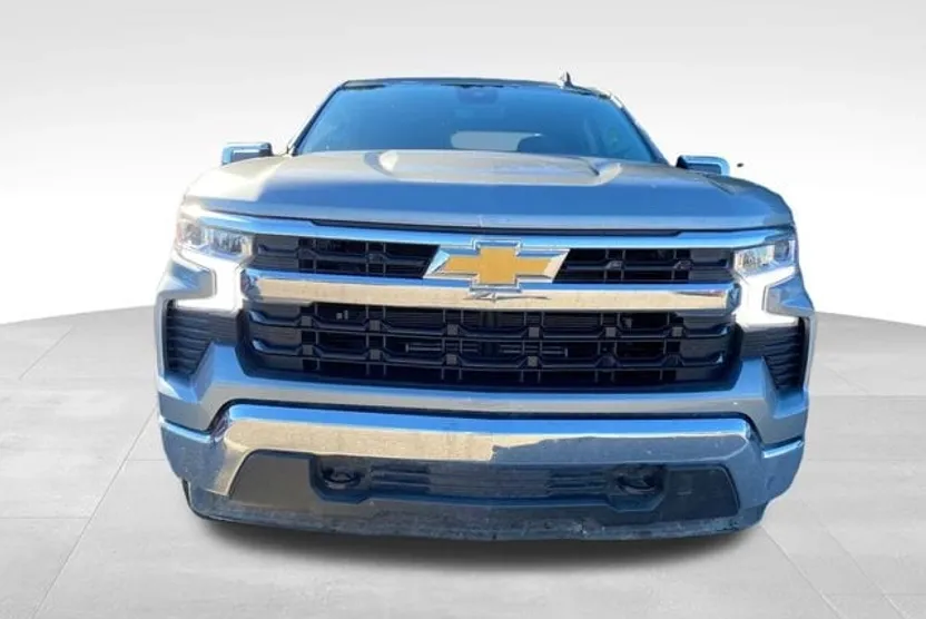 2023 Chevrolet Silverado 1500 LT photo 1