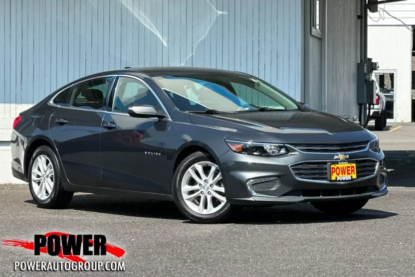 2016 Chevrolet Malibu 1LT photo 1
