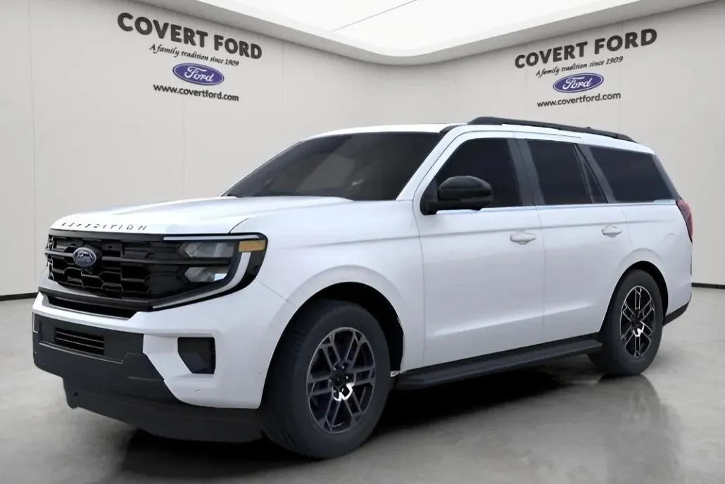 2025 Ford Expedition photo 1