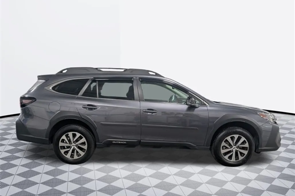 2025 Subaru Outback Premium photo 1