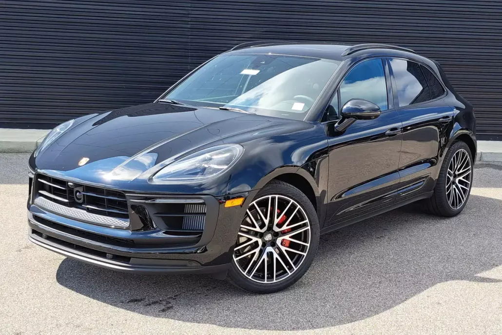 2025 Porsche Macan S photo 1