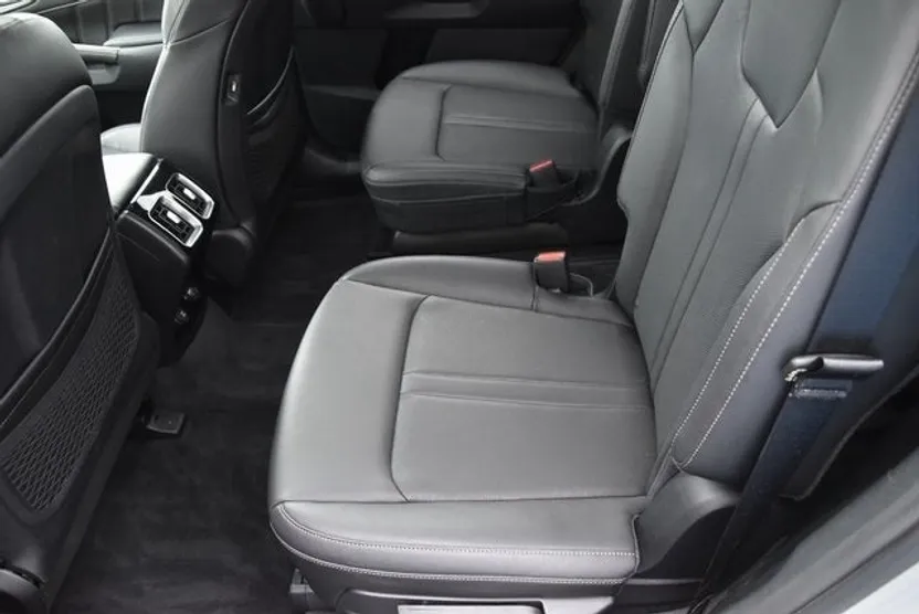 2023 Kia Sorento SX photo 1