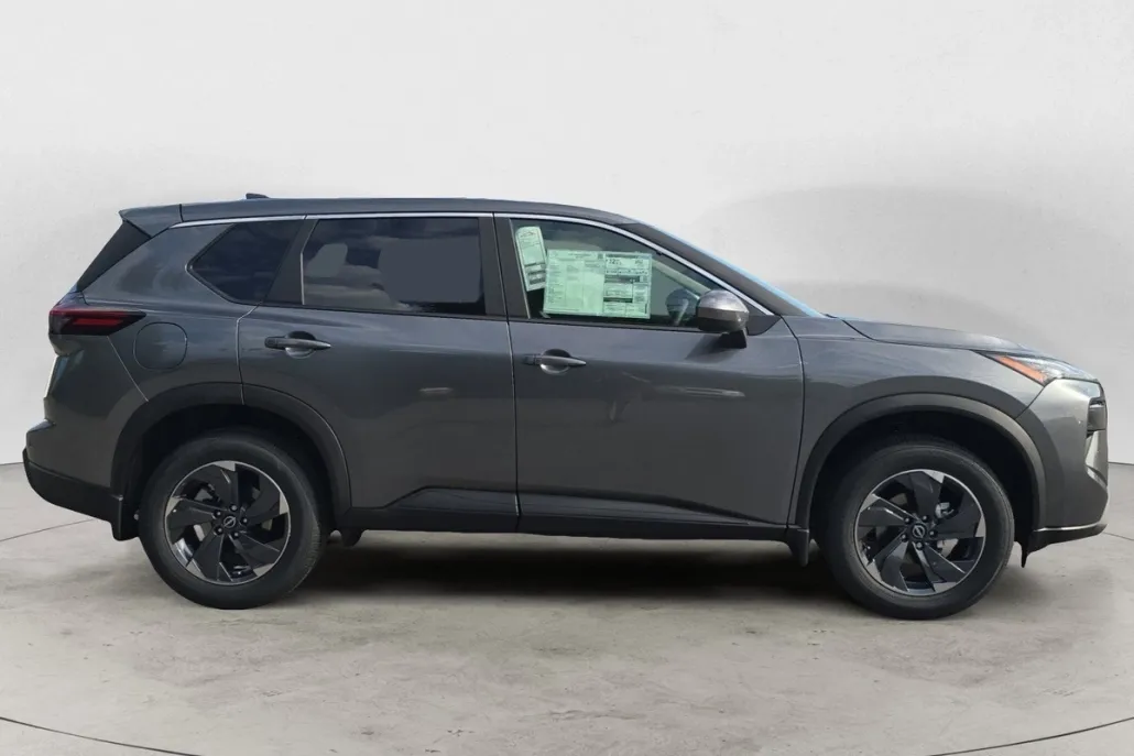 2026 Nissan Rogue SV photo 1