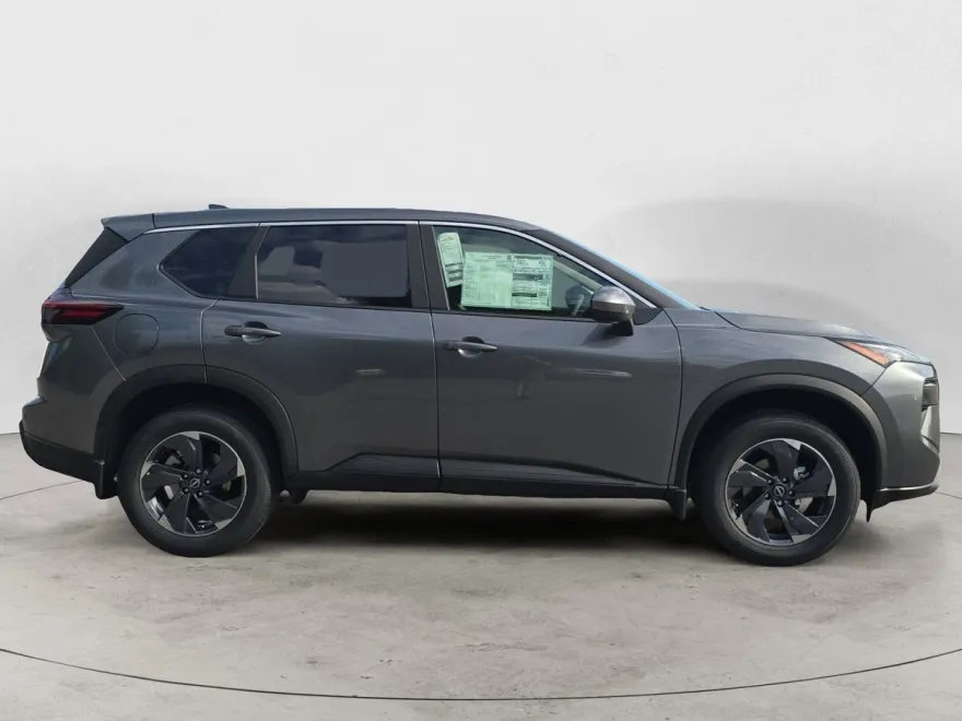 2026 Nissan Rogue SV photo 1