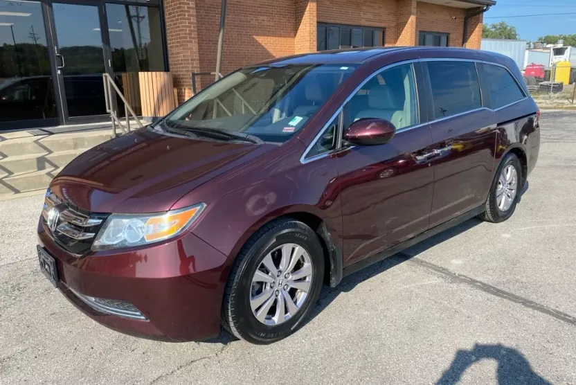 2014 Honda Odyssey EX-L photo 1