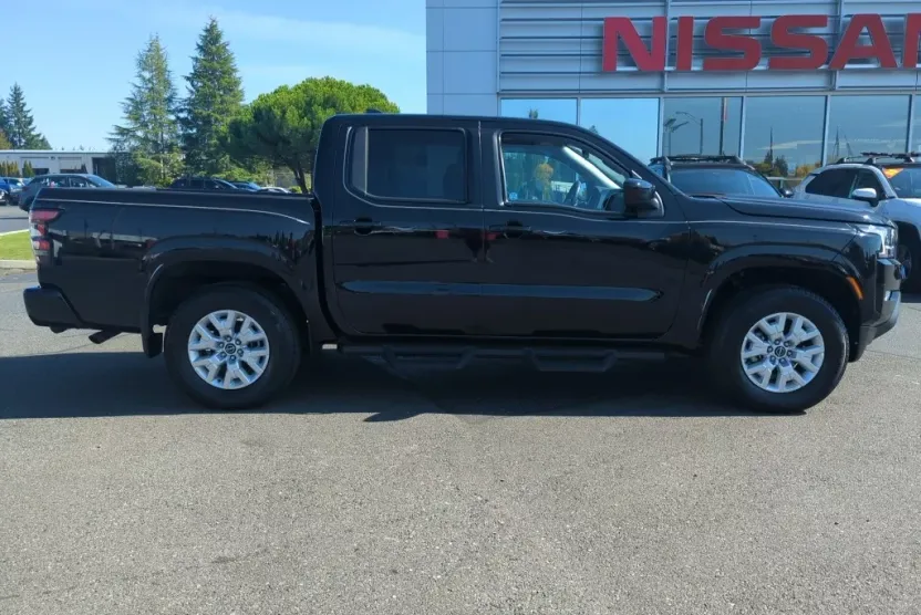 2022 Nissan Frontier SV photo 1