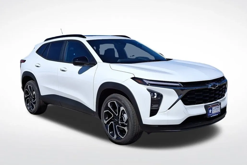 2025 Chevrolet Trax photo 1