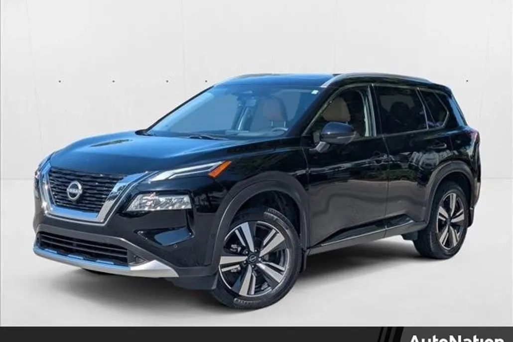 2023 Nissan Rogue Platinum photo 1
