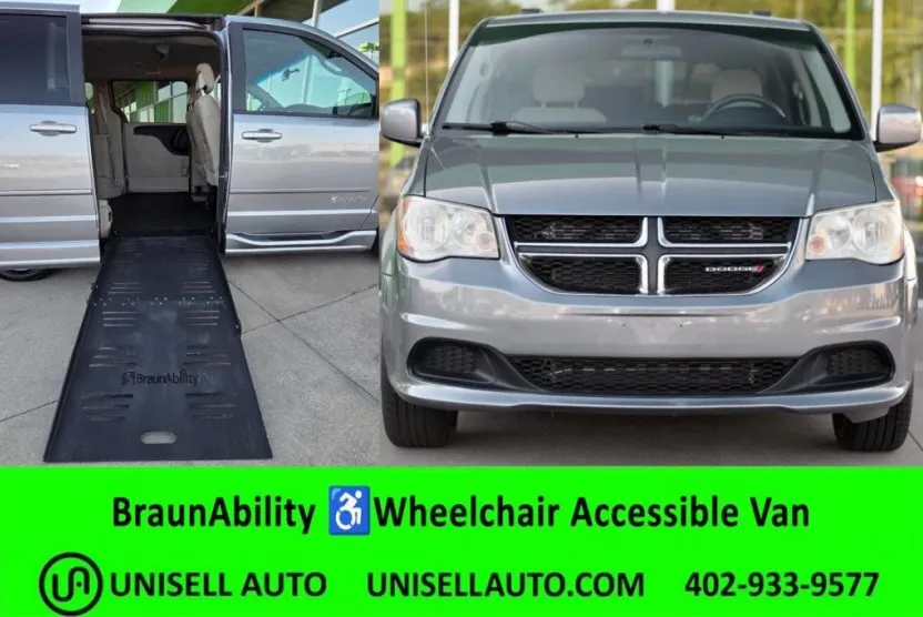 2015 Dodge Grand Caravan SXT photo 1