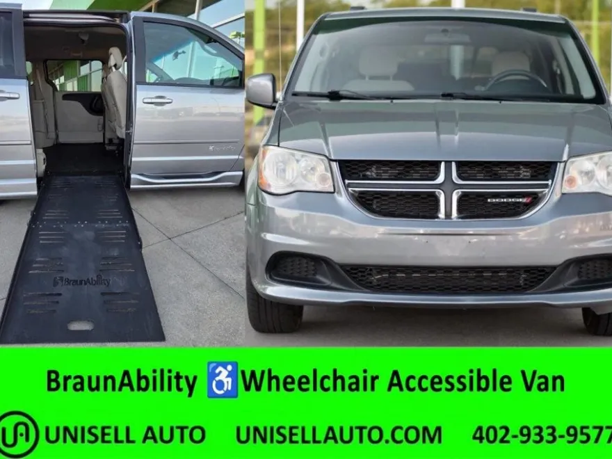 2015 Dodge Grand Caravan SXT photo 1