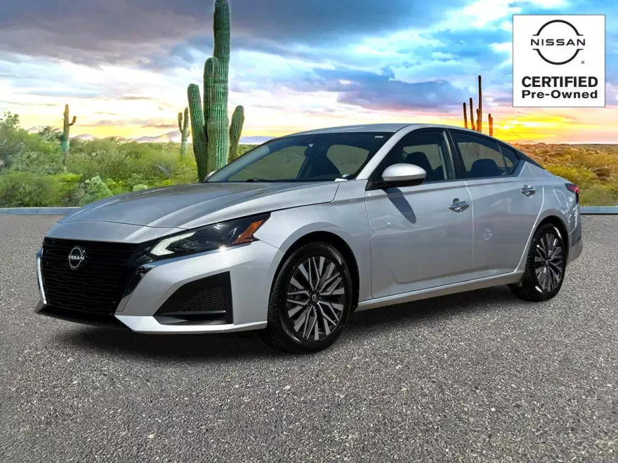 2023 Nissan Altima 2.5 SV photo 1