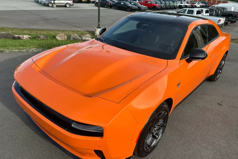 2025 Dodge Charger Daytona R/T AWD photo 1
