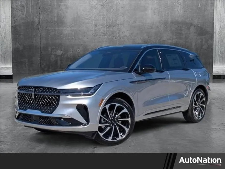 2025 Lincoln Nautilus Black Label photo 1
