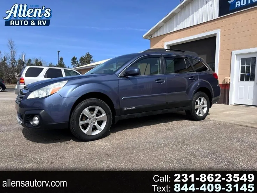 2013 Subaru Outback 2.5i Limited photo 1