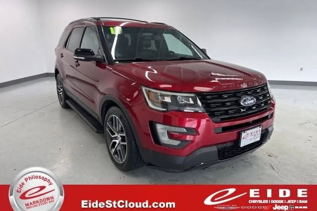 2017 Ford Explorer Sport photo 1