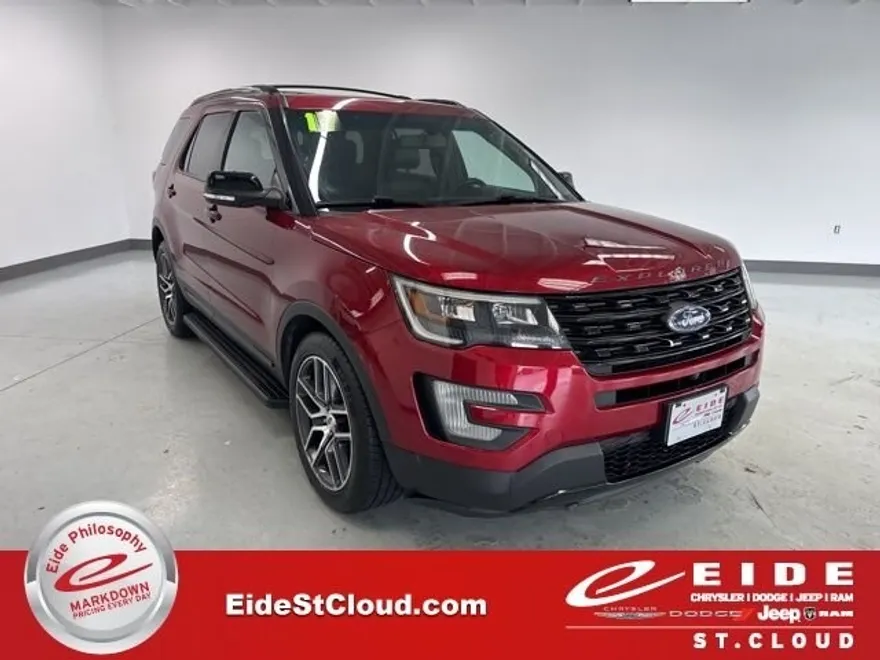 2017 Ford Explorer Sport photo 1