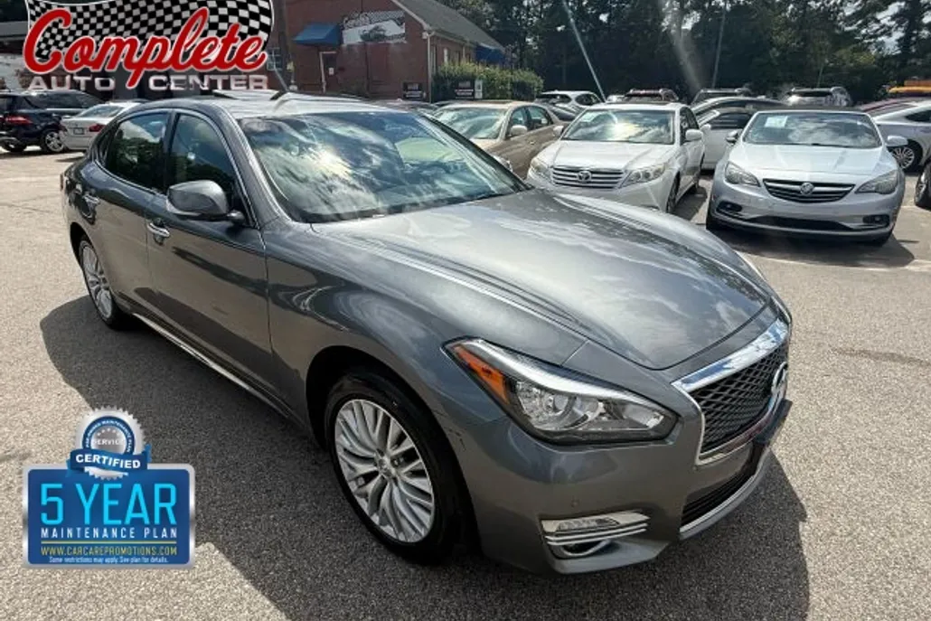 2015 Infiniti Q70 3.7 photo 1