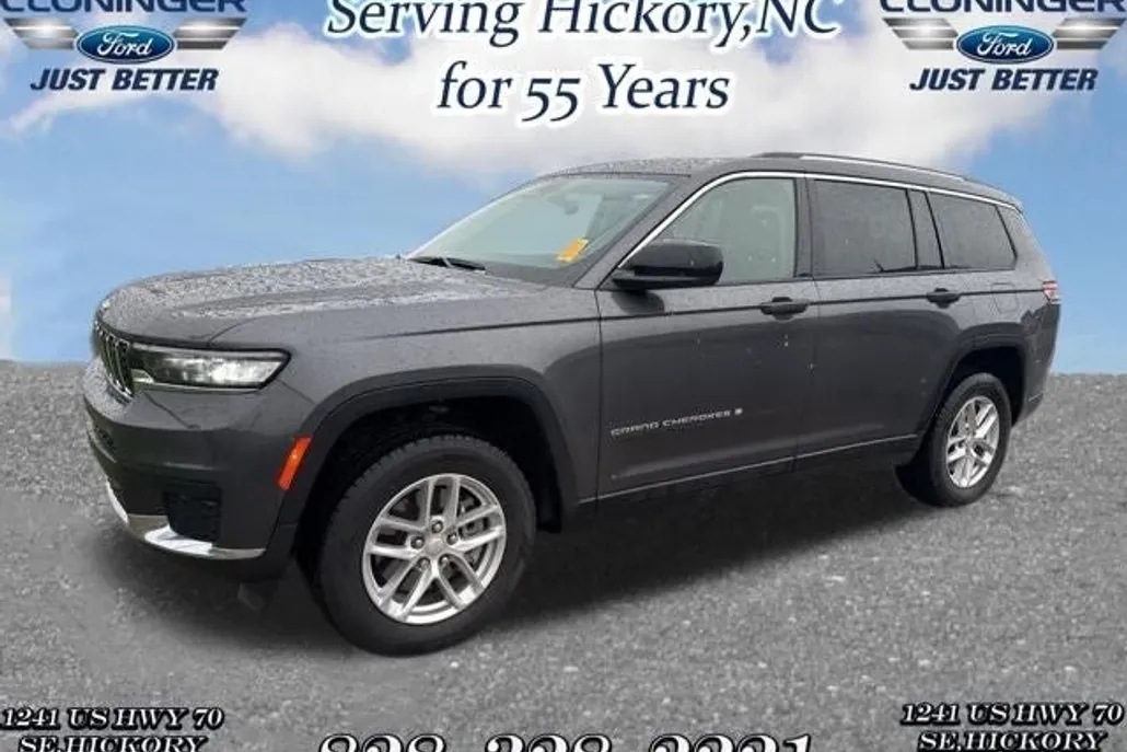 2023 Jeep Grand Cherokee Laredo photo 1