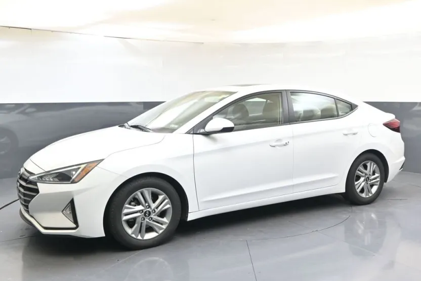 2020 Hyundai Elantra Value Edition photo 1