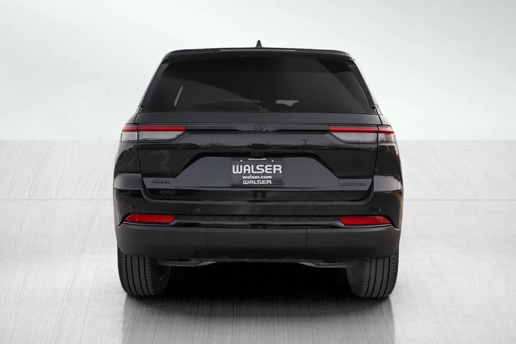 2025 Jeep Grand Cherokee Limited photo 1