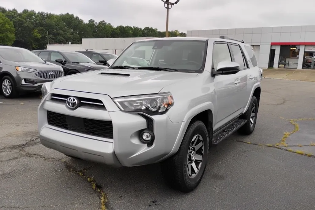 2024 Toyota 4Runner TRD Off-Road 4WD photo 1