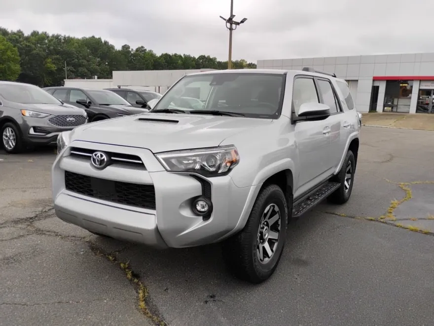 2024 Toyota 4Runner TRD Off-Road 4WD photo 1