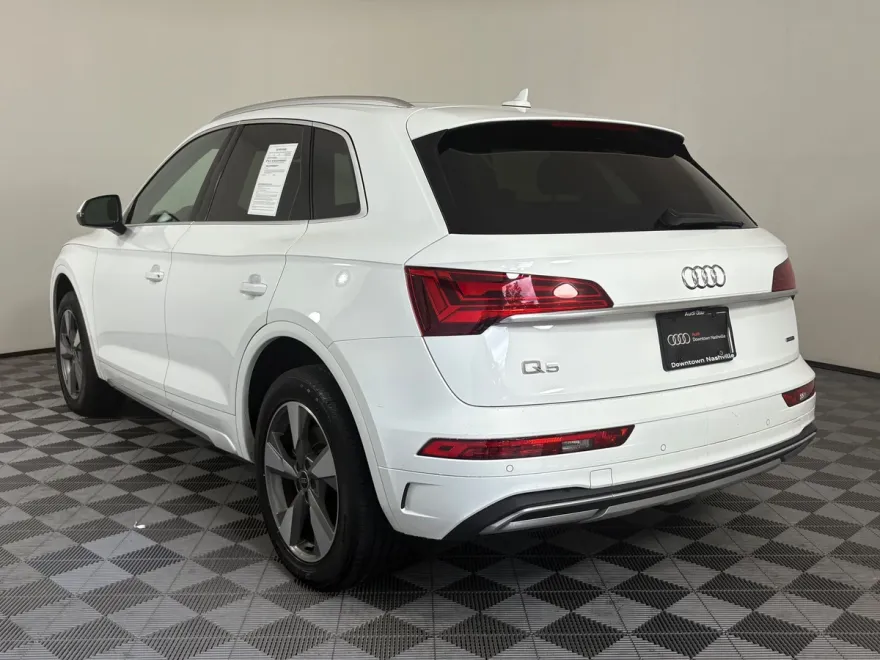 2023 Audi Q5 Premium 40 TFSI photo 1