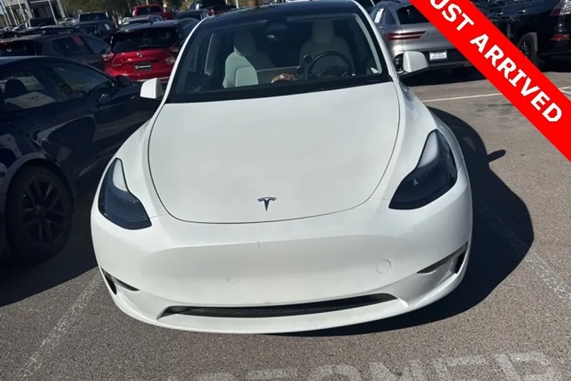2023 Tesla Model Y Long Range photo 1