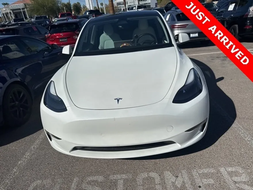 2023 Tesla Model Y Long Range photo 1