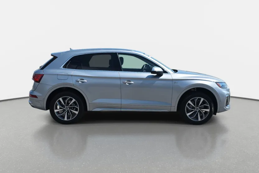 2023 Audi Q5 S line Premium Prestige photo 1