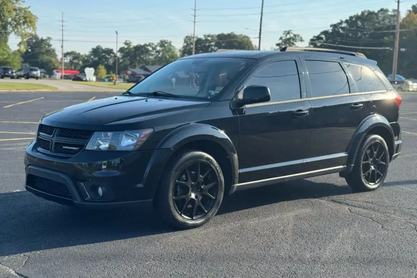2016 Dodge Journey R/T photo 1