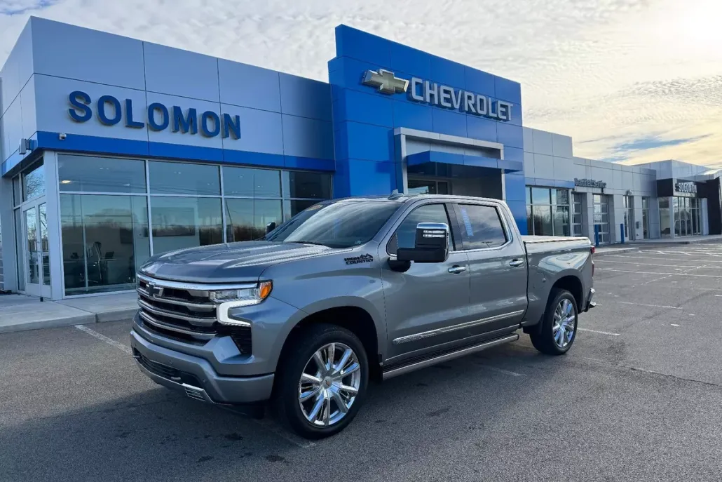 2024 Chevrolet Silverado 1500 High Country photo 1