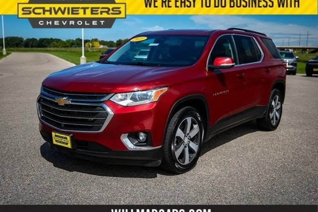 2021 Chevrolet Traverse Leather photo 1