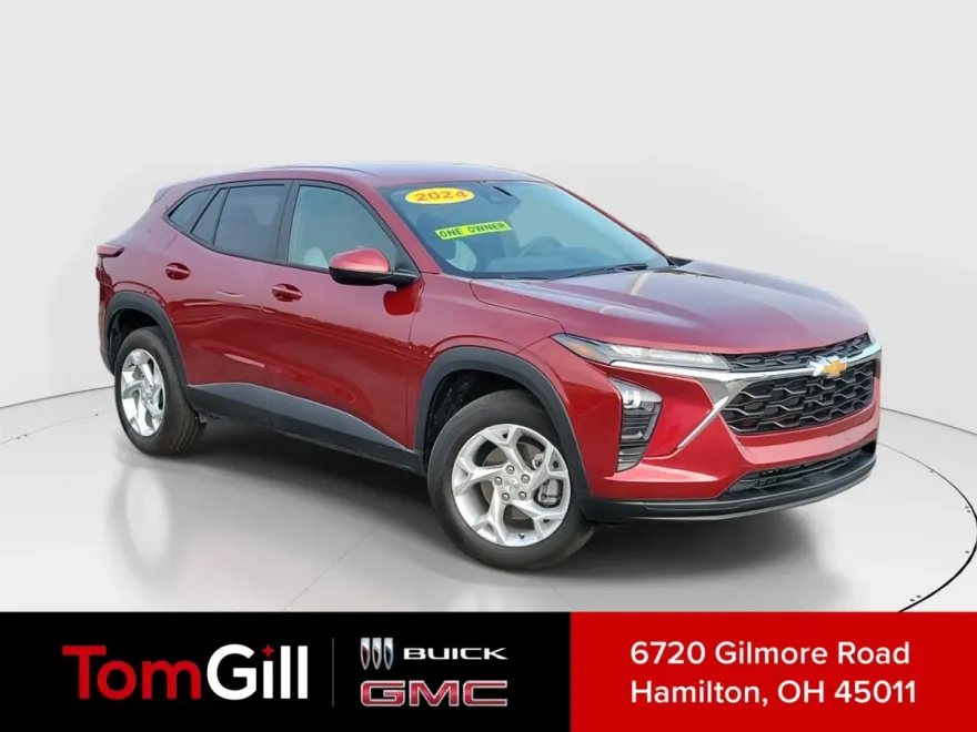 2024 Chevrolet Trax LS photo 1