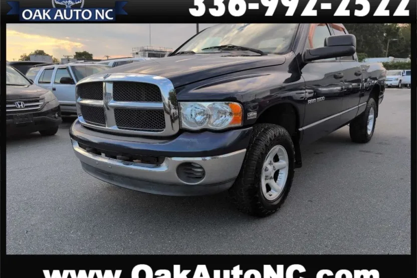 2003 Dodge Ram SLT photo 1