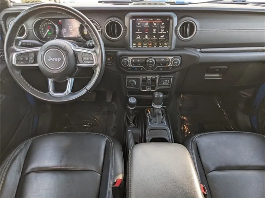 2022 Jeep Wrangler Unlimited Sahara 4xe photo 1