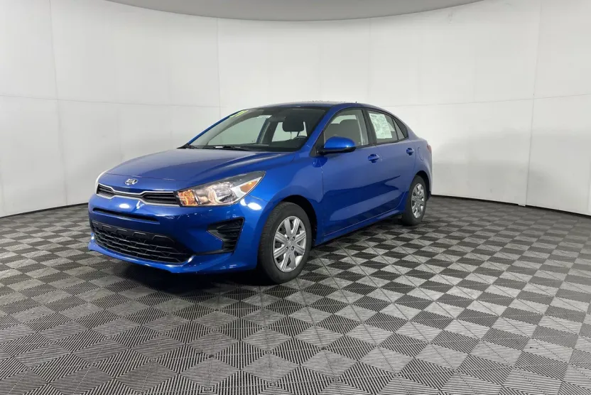 2021 Kia Rio S photo 1