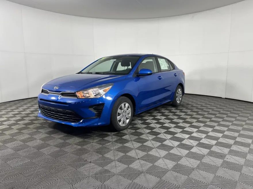 2021 Kia Rio S photo 1