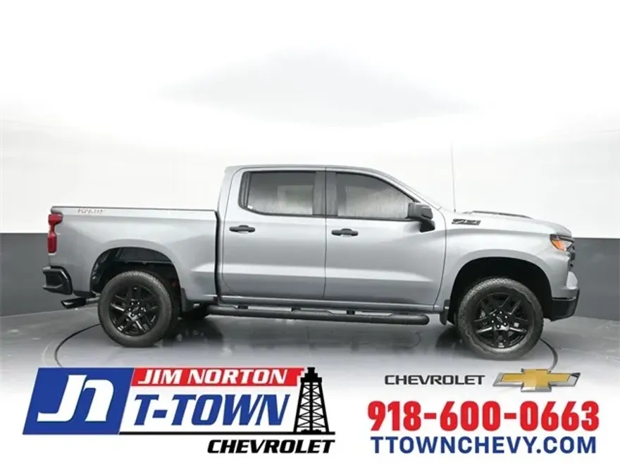 2025 Chevrolet Silverado 1500 Custom Trail Boss photo 1
