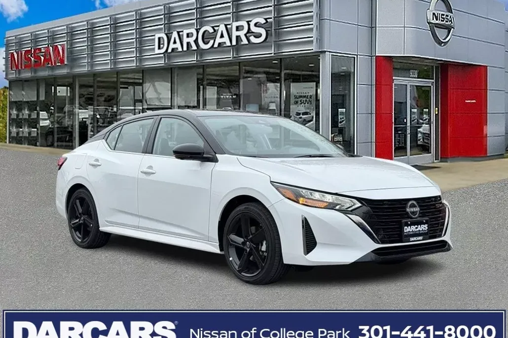 2025 Nissan Sentra SR photo 1