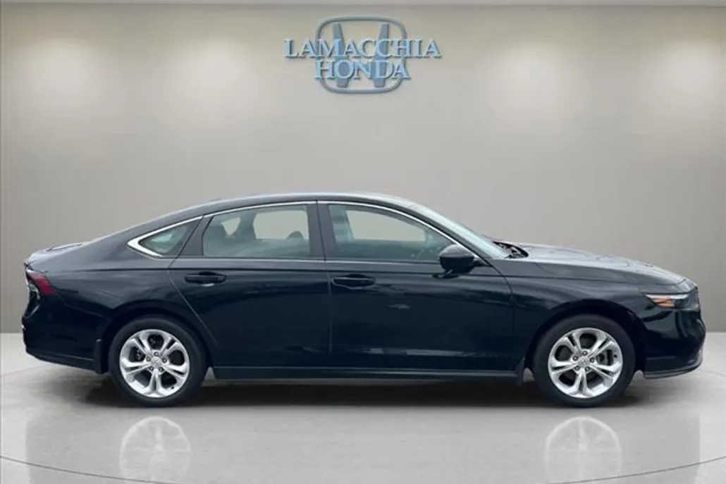 2023 Honda Accord LX photo 1