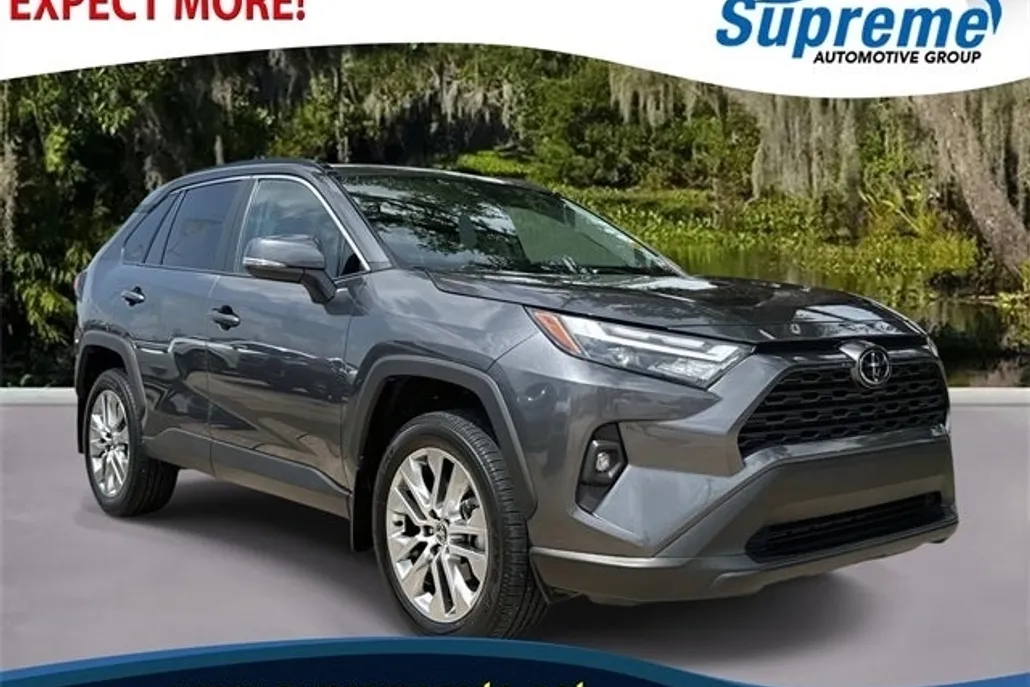 2024 Toyota RAV4 XLE Premium photo 1